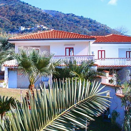 Locazione Turistica Lina Con Vista Mare 펜션